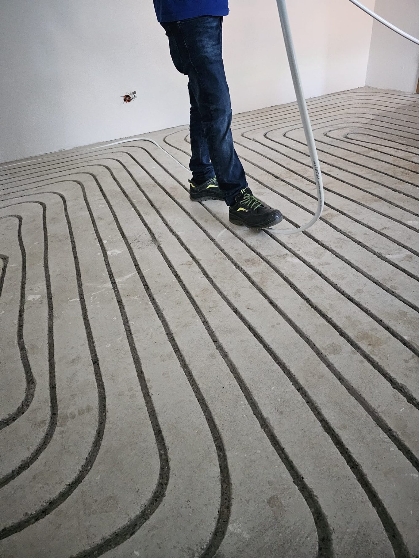 Fußbodenheizung fräsen